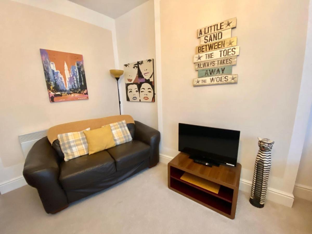 Blackpool Abode - The Buttercup Suite Exterior photo